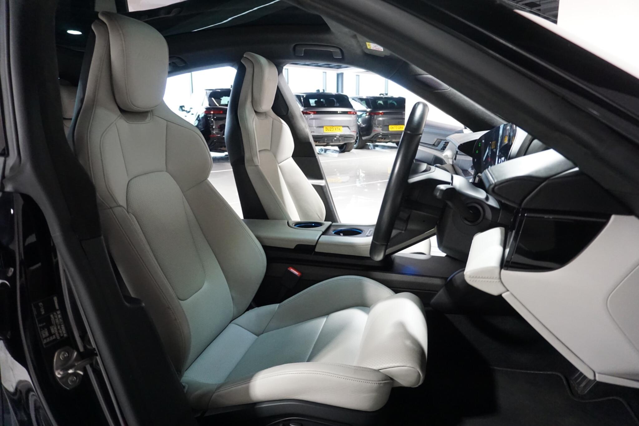 Porsche Taycan Performance Plus 93.4kWh Turbo Saloon 4dr Electric Auto 4WD (680 ps)